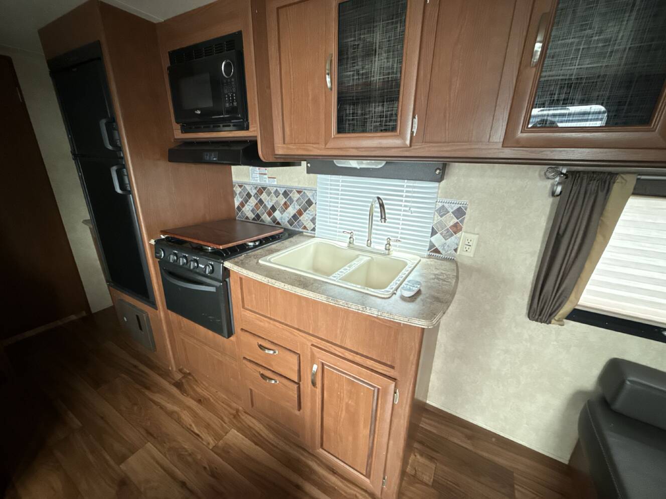 A photo of this 2016 Forest River SALEM CRUISE LITE 261BHXL