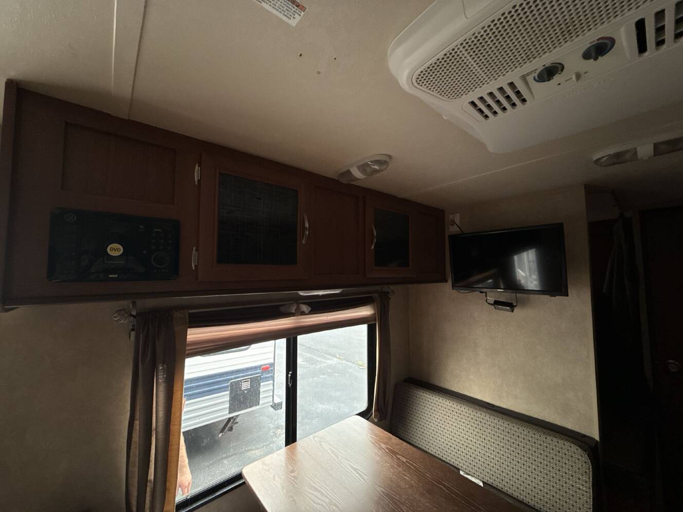 A photo of this 2016 Forest River SALEM CRUISE LITE 261BHXL