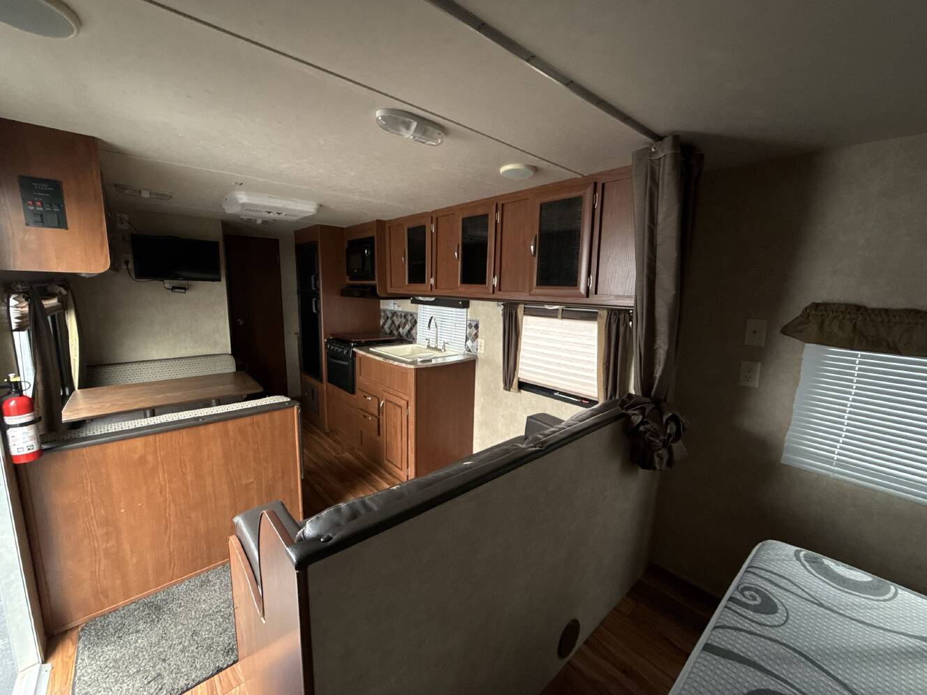 A photo of this 2016 Forest River SALEM CRUISE LITE 261BHXL