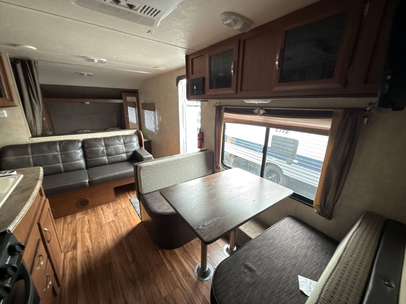 A photo of this 2016 Forest River SALEM CRUISE LITE 261BHXL