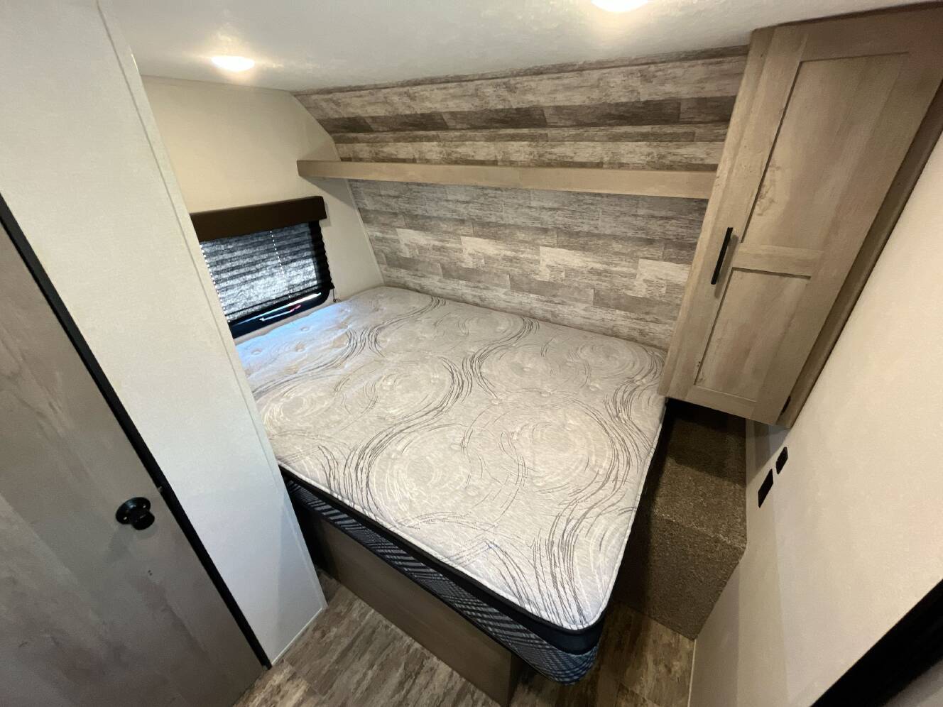 A photo of this 2021 Keystone SPRINGDALE 1750RD