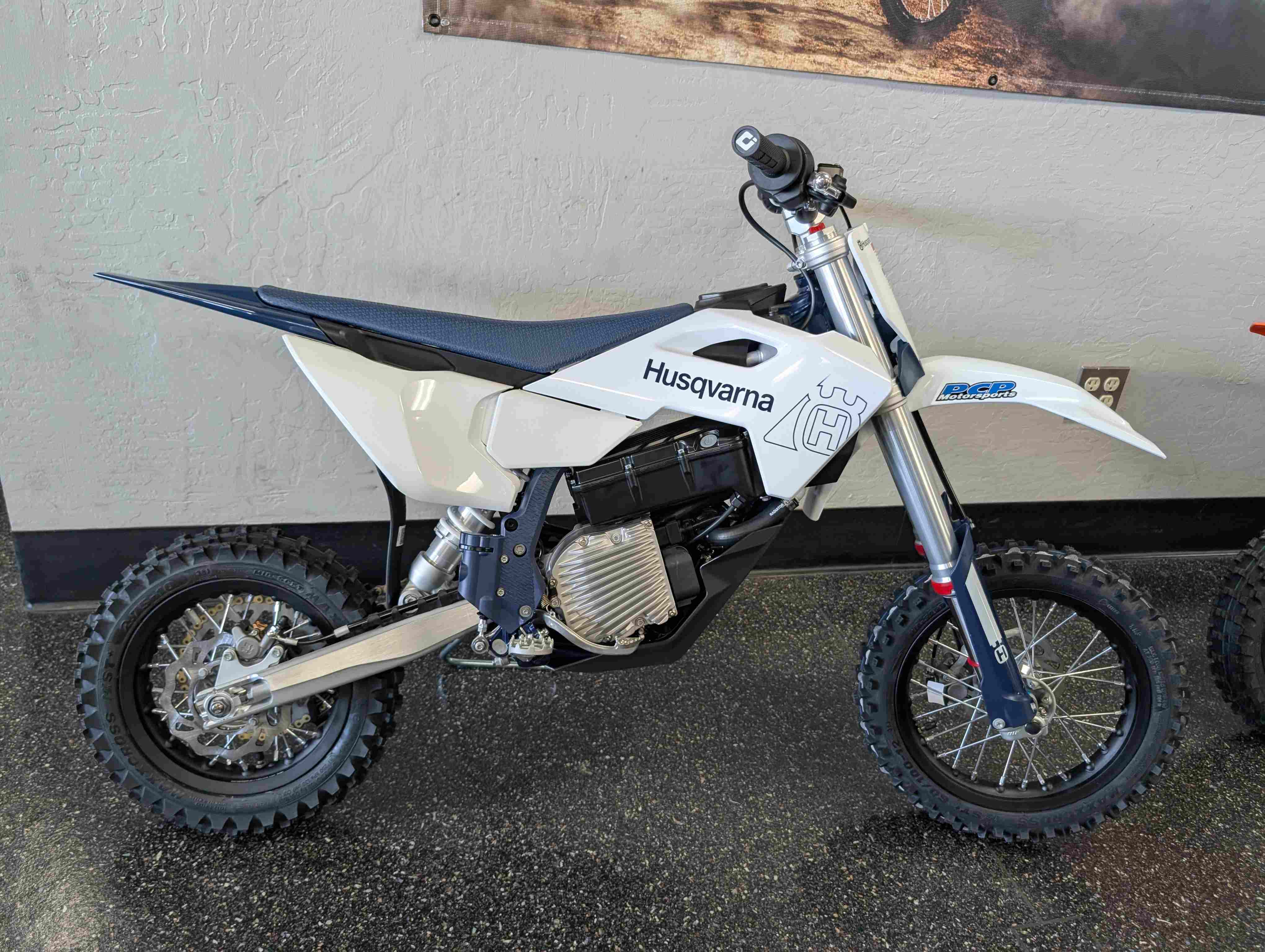 2027 Husqvarna EE 5 5 in Sacramento, CA