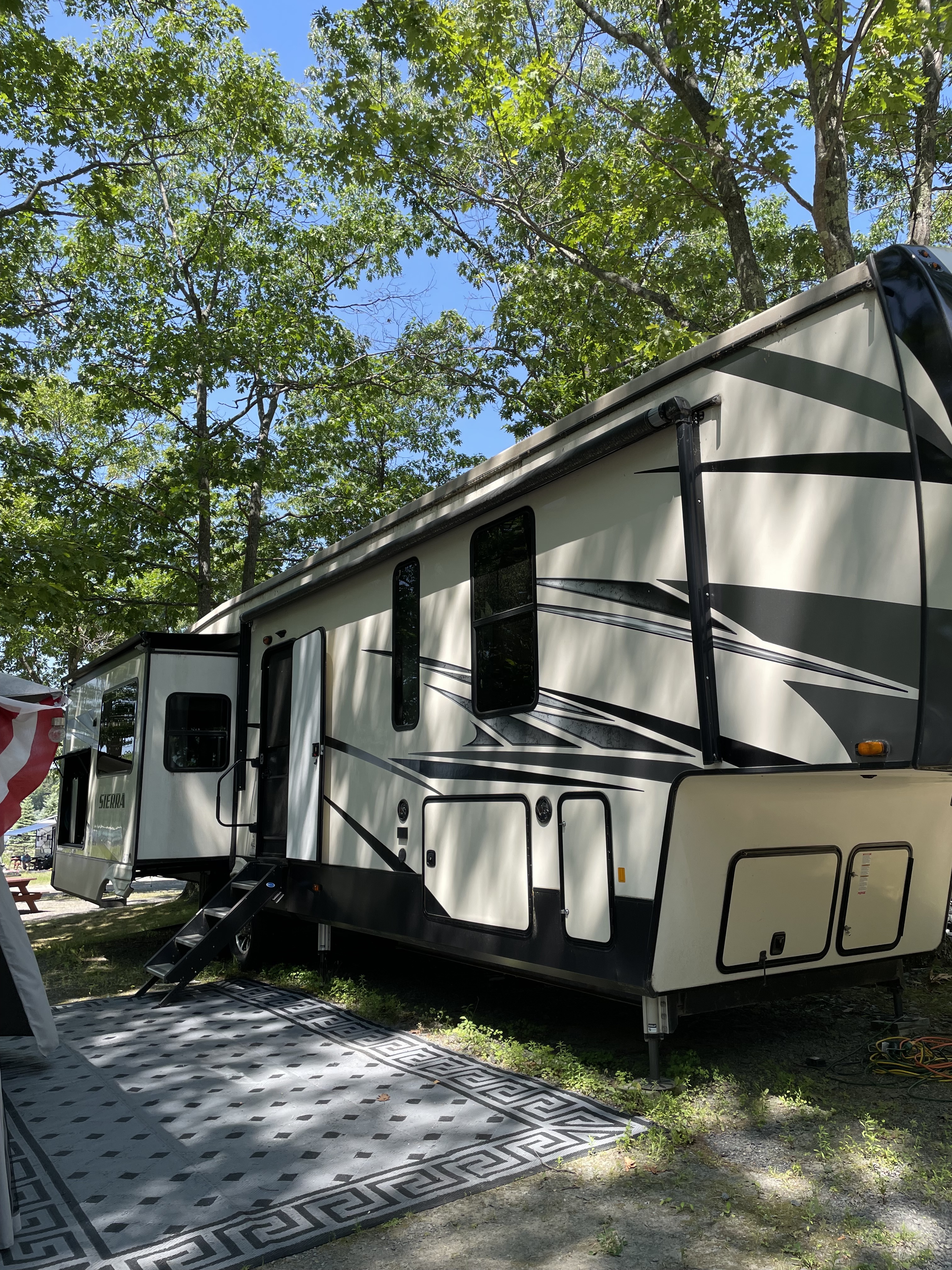 2020 Forest River SIERRA 372LOK in tyngsborough ME