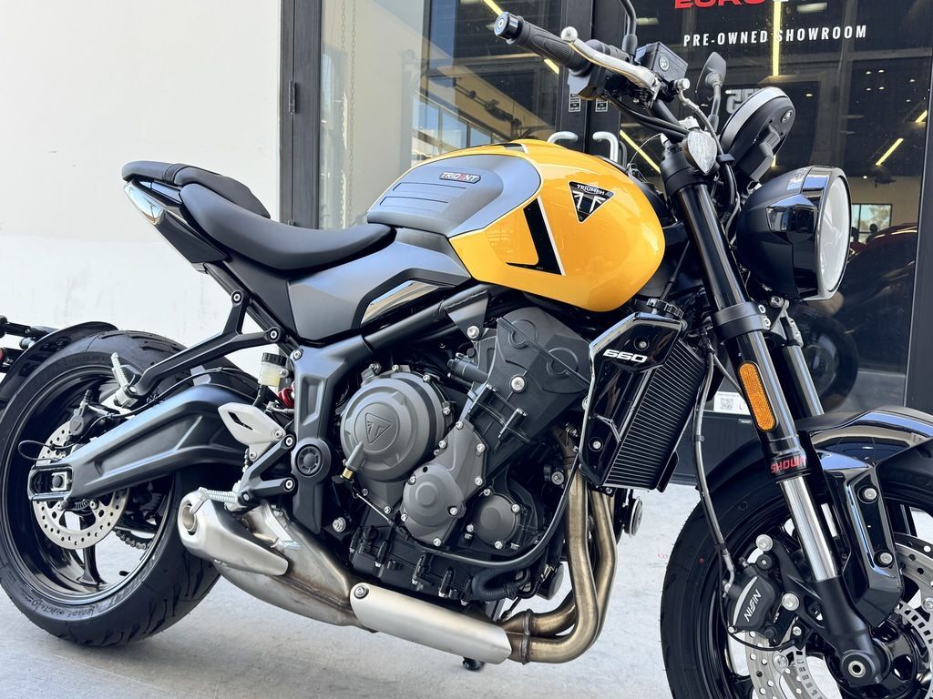 2026 Triumph Trident 660 Cosmic yellow 660 in Las Vegas, NV