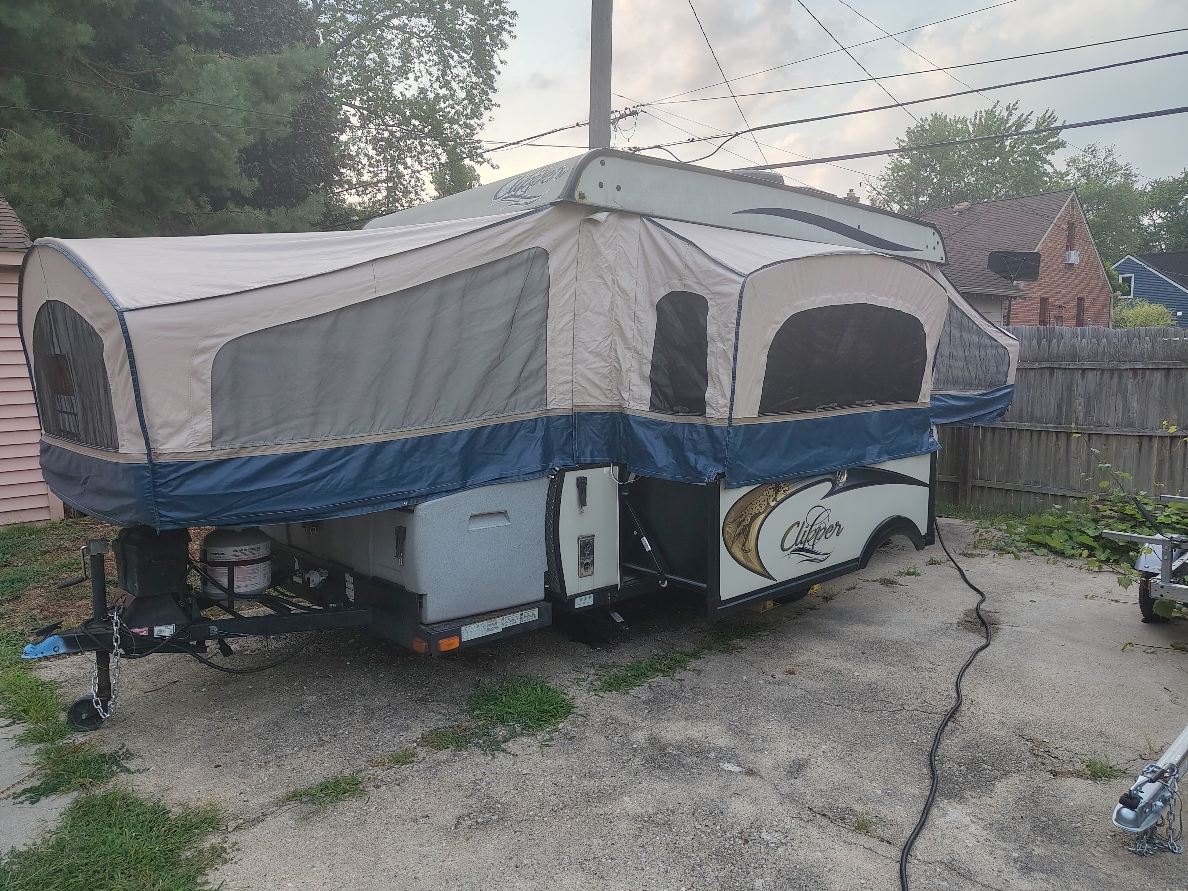 2013 Coachmen CLIPPER 1285SST in ferndale MI