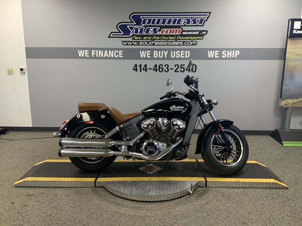2016 Indian Motorcycle® Scout® Thunder Black in Milwaukee, WI