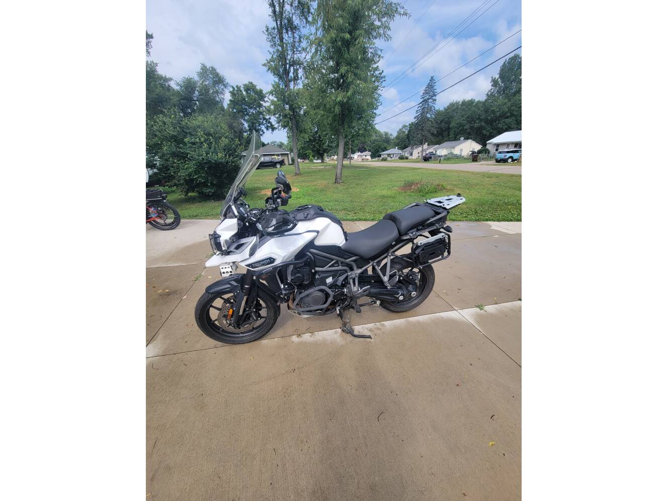 A photo of this 2017 Triumph TIGER EXPLORER XRT