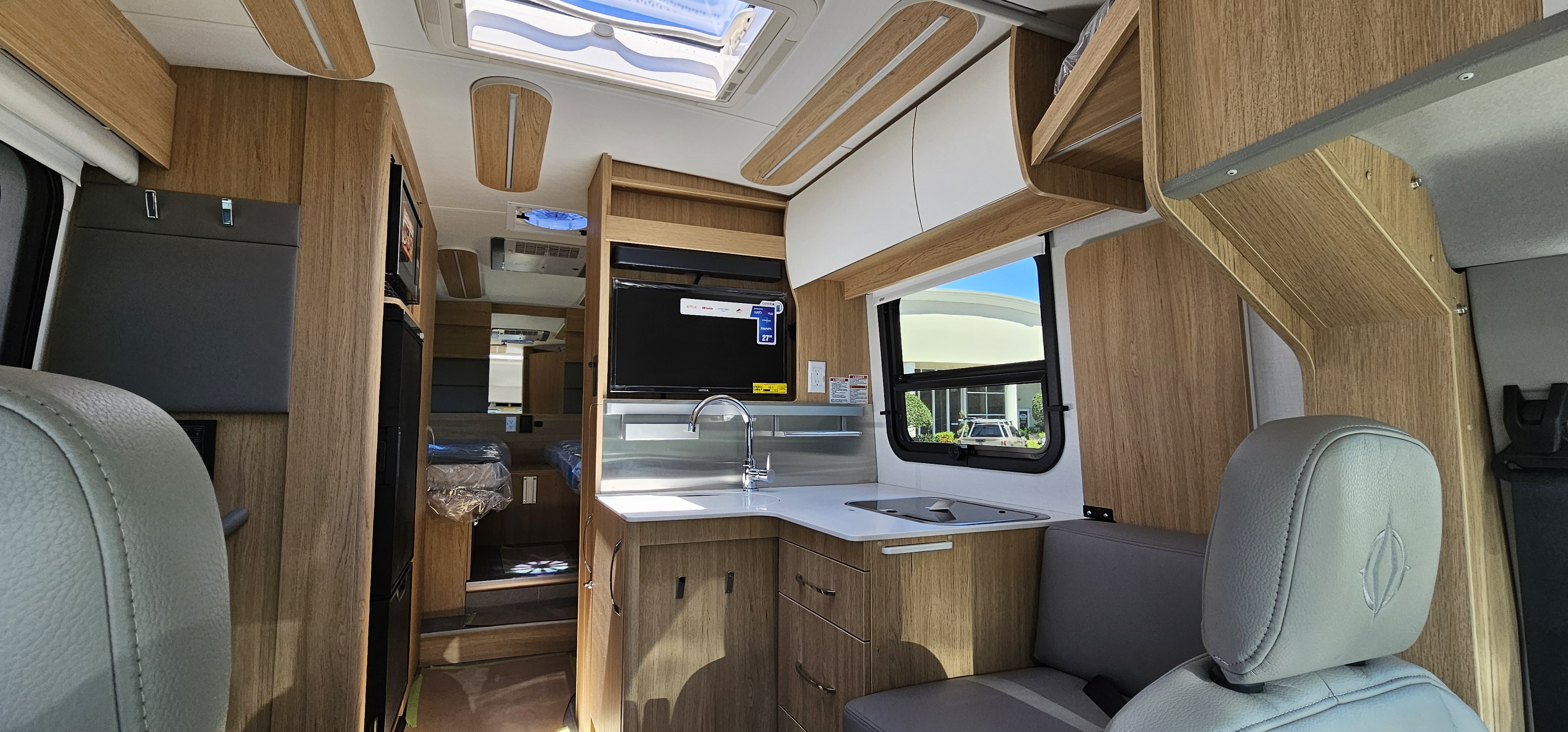 2024 Leisure Travel WONDER 24 RTB in prospect CT