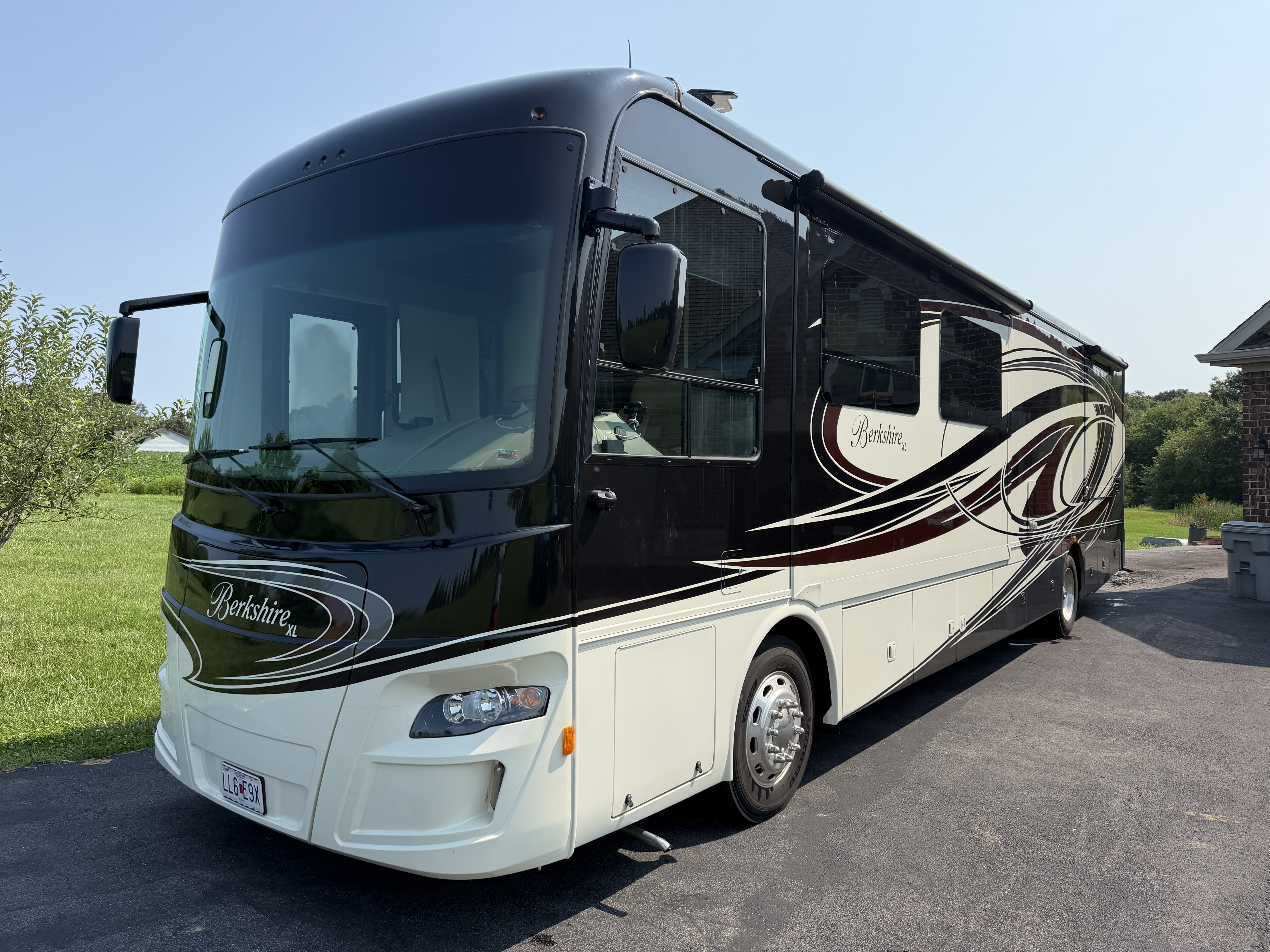 2015 Forest River BERKSHIRE XL 40BH RV