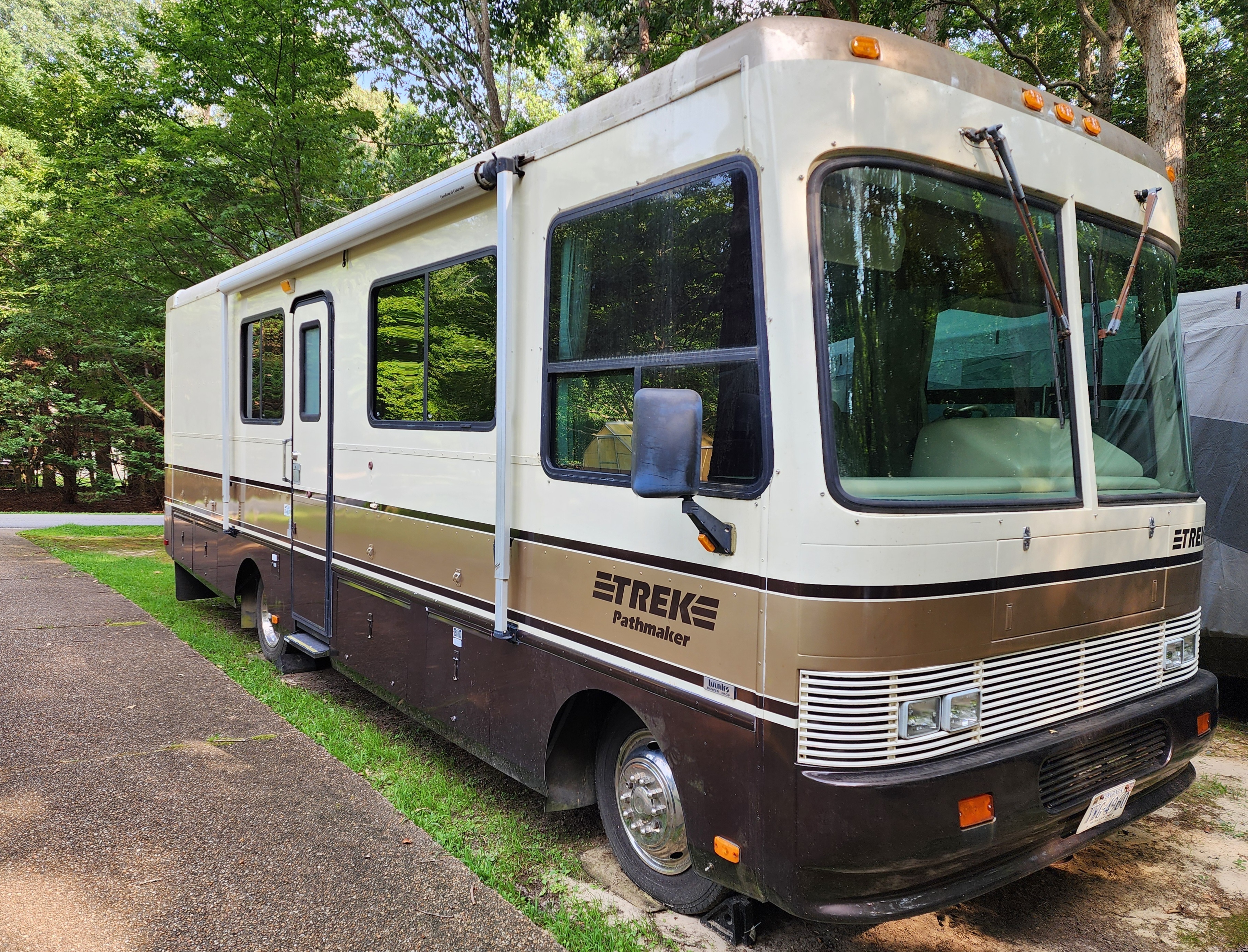 1997 Safari TREK P30 RWD RV