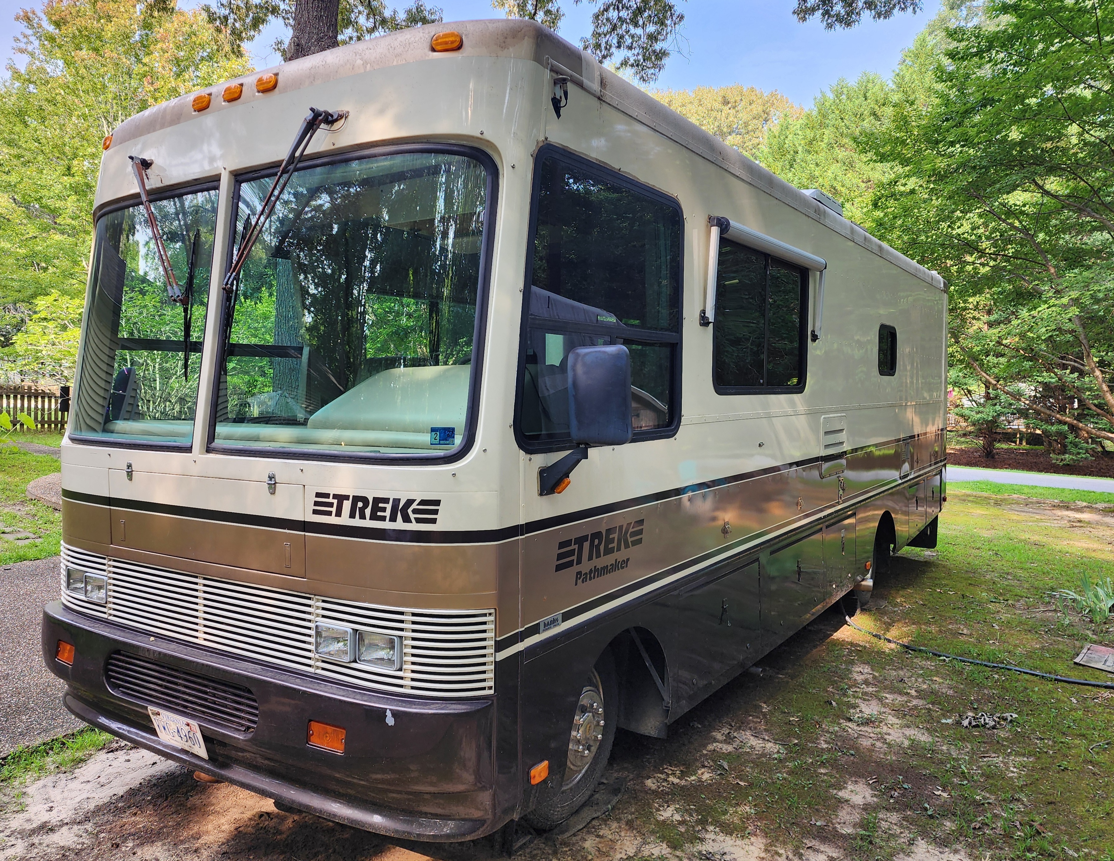 1997 Safari TREK P30 RWD in williamsburg VA