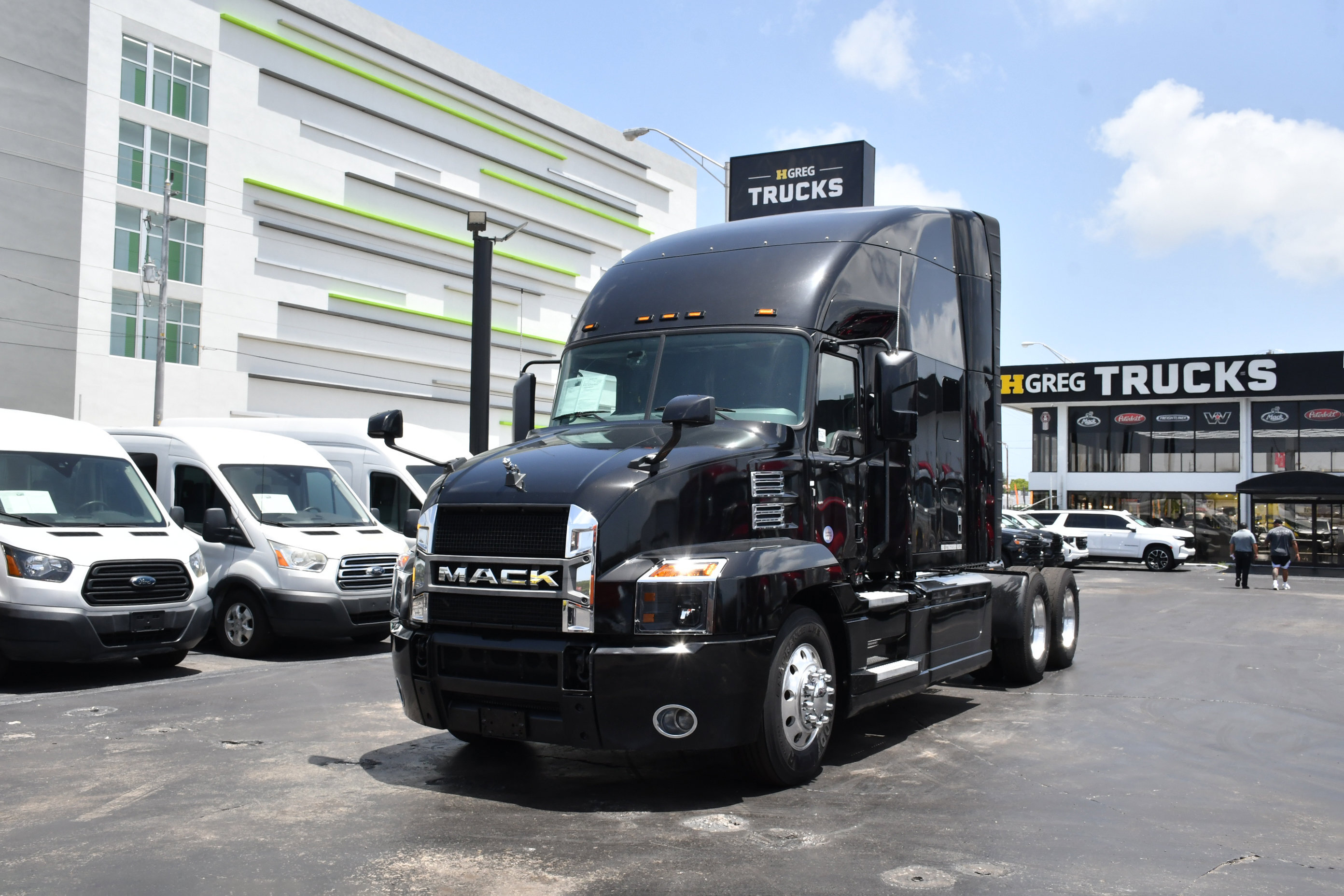 2020 MACK ANTHEM in Miami, FL