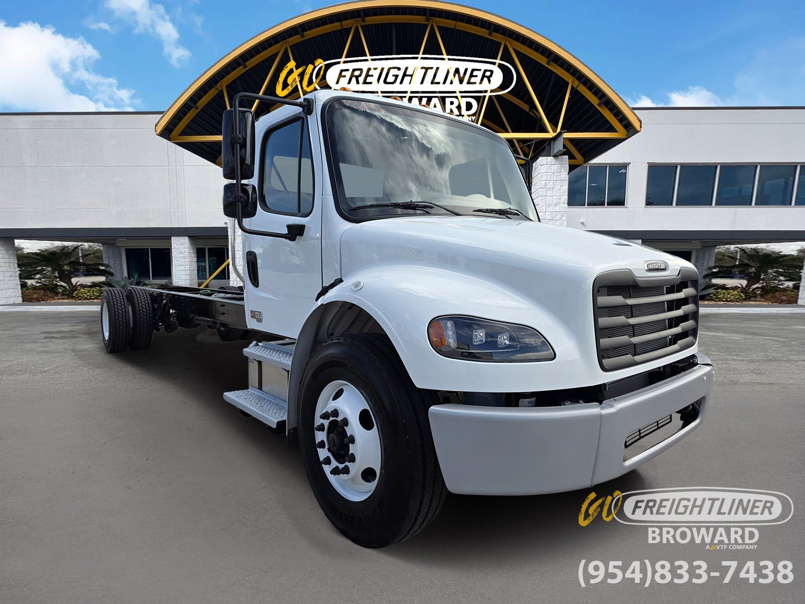 2027 FREIGHTLINER BUSINESS CLASS M2 106 in Pompano Beach, FL