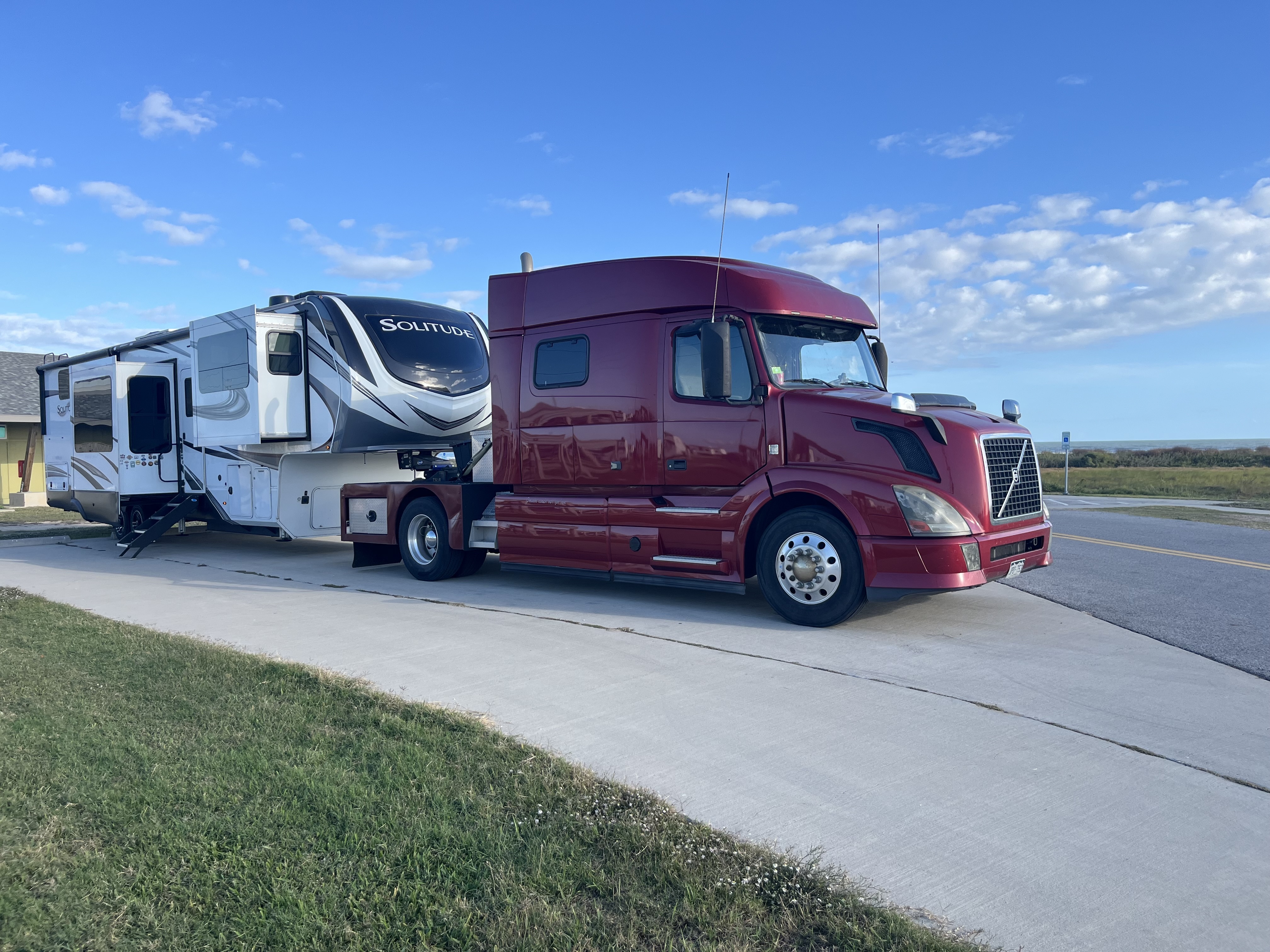 2022 Grand Design SOLITUDE 380FL RV