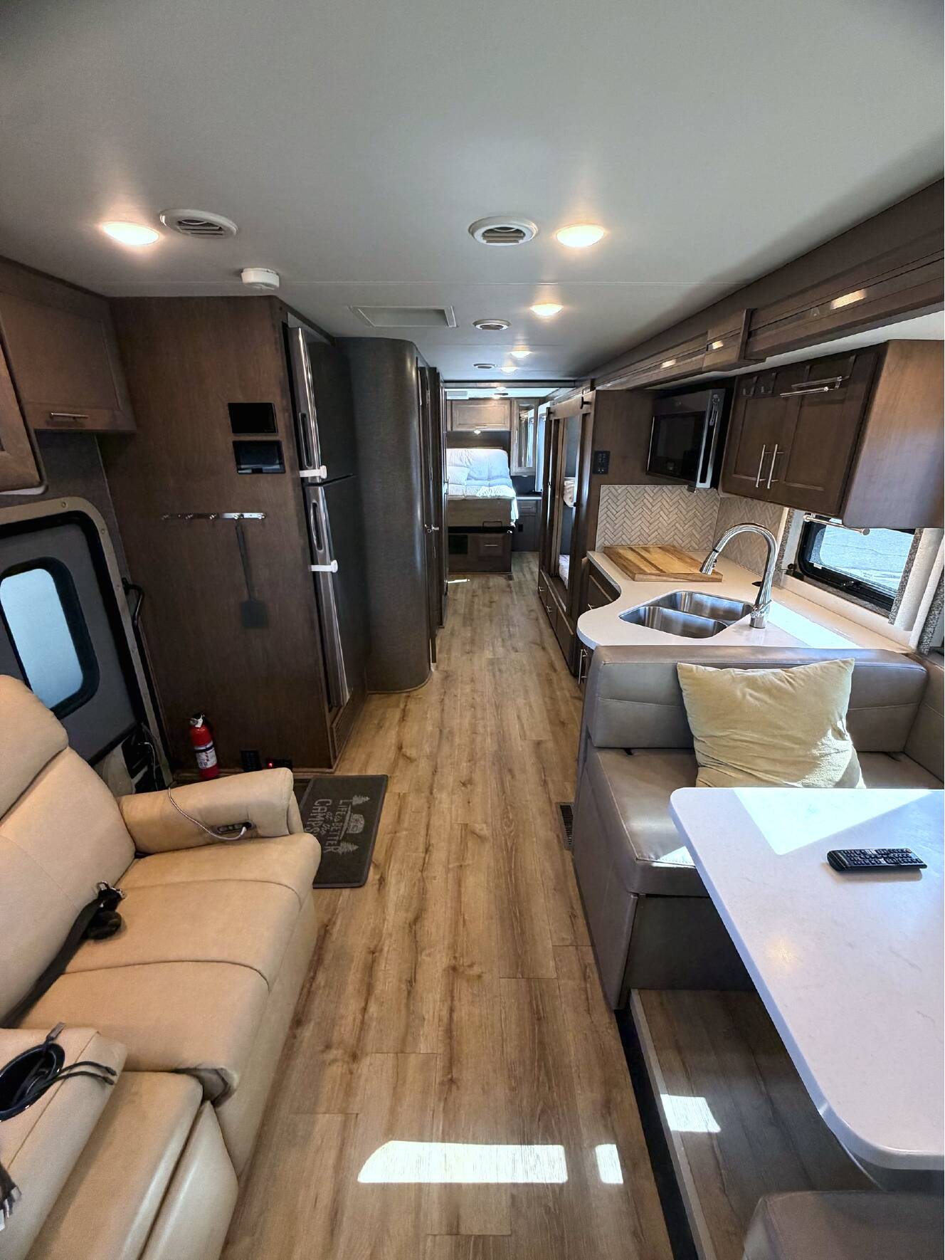 A photo of this 2021 Thor Motor Coach PALAZZO 33 5
