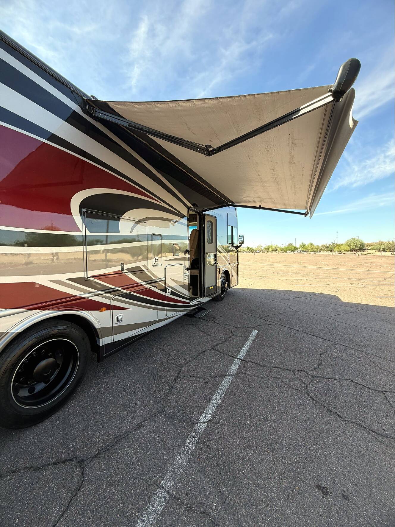 A photo of this 2021 Thor Motor Coach PALAZZO 33 5