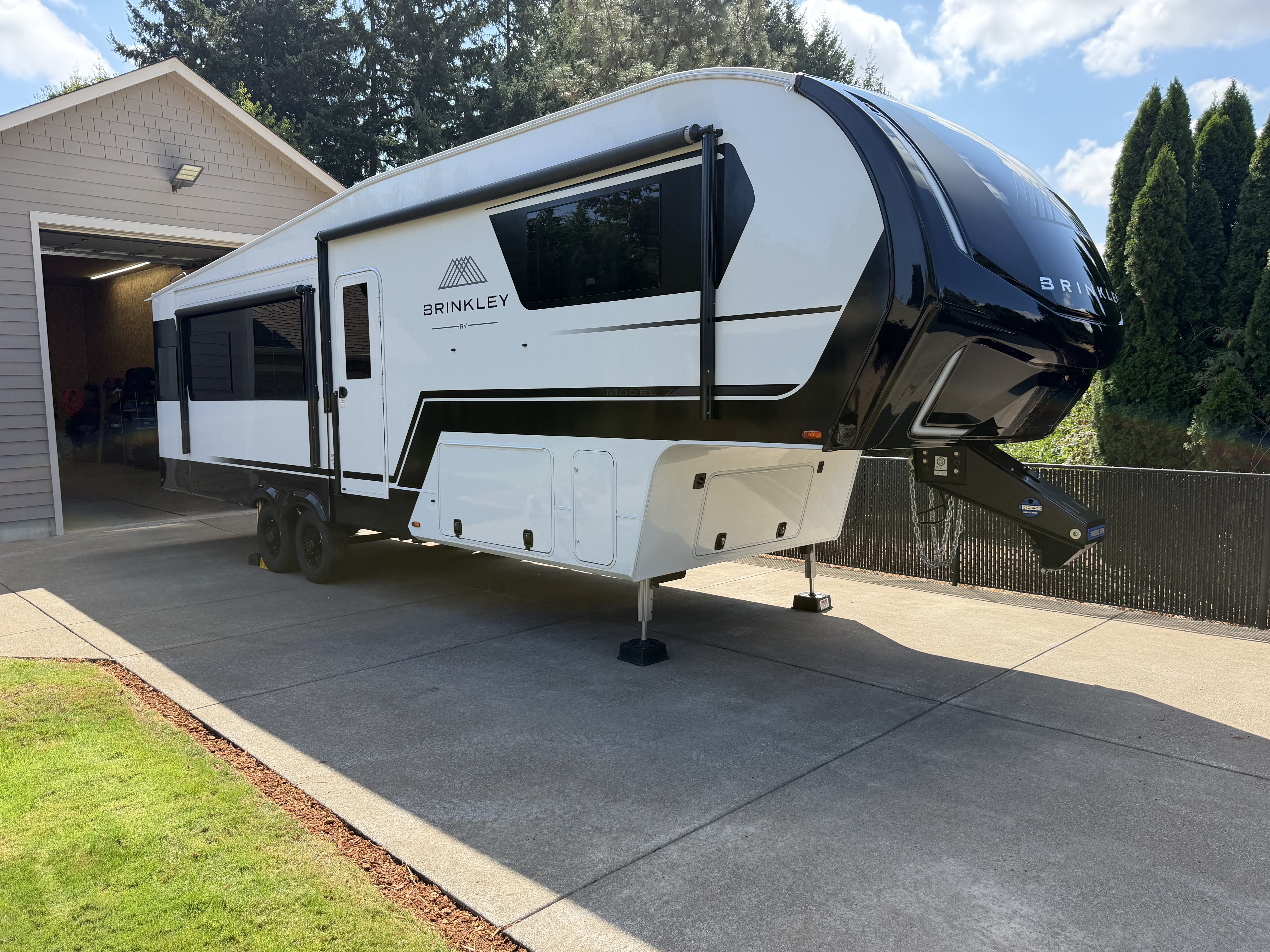 2023 Brinkley MODEL Z 3100 RV