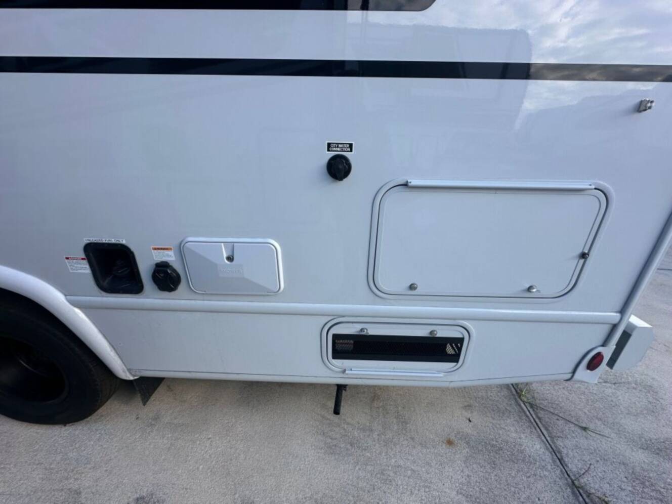A photo of this 2026 Thor Motor Coach Axis 26.1