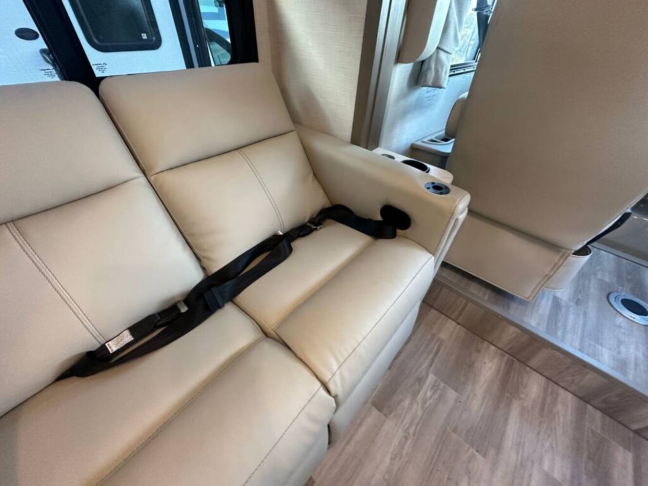 A photo of this 2026 Thor Motor Coach Axis 26.1