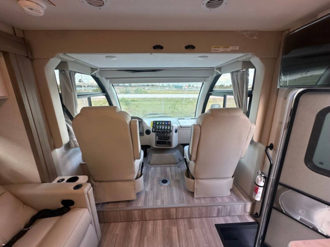 A photo of this 2026 Thor Motor Coach Axis 26.1