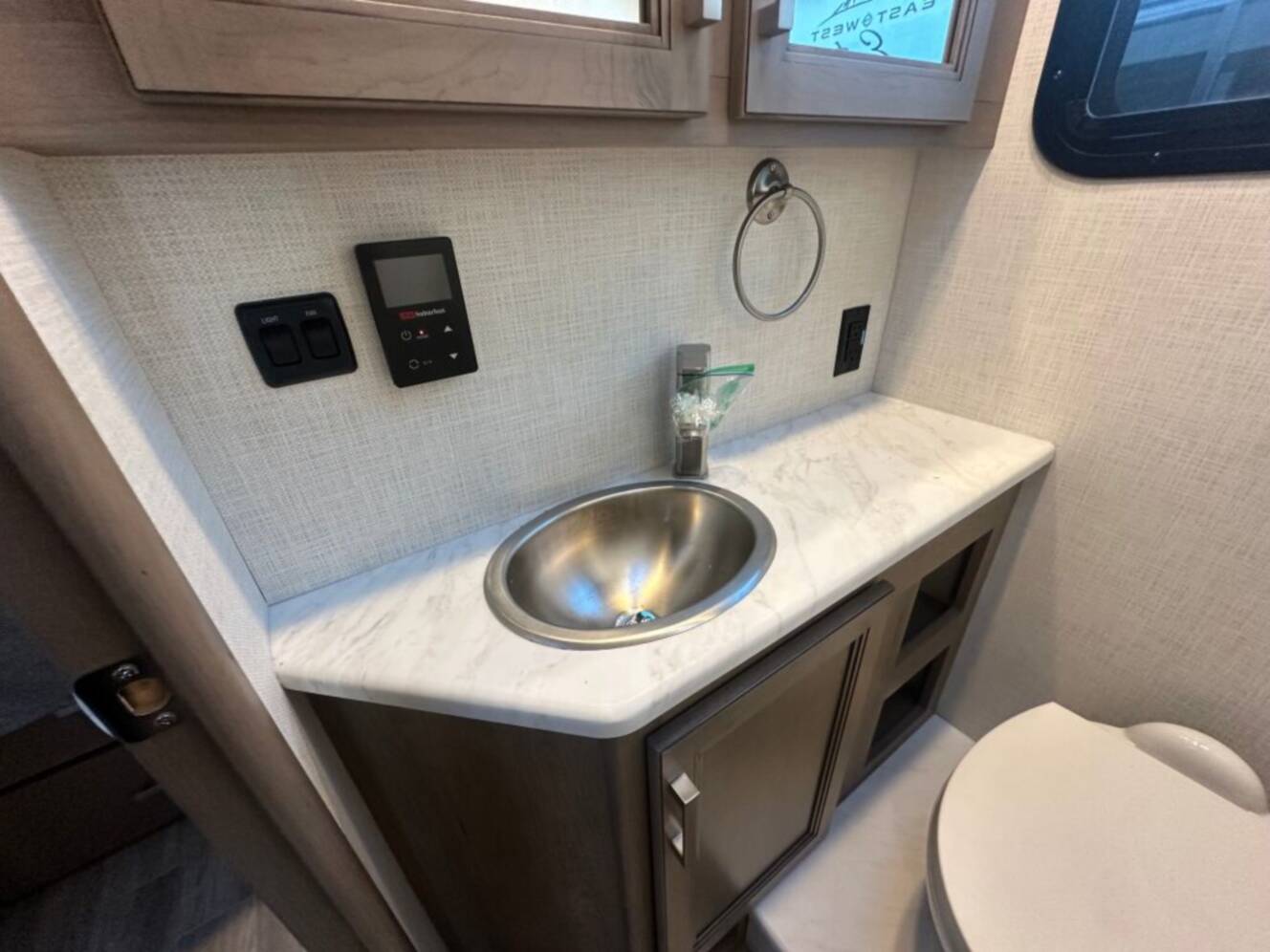 A photo of this 2026 Thor Motor Coach Axis 26.1