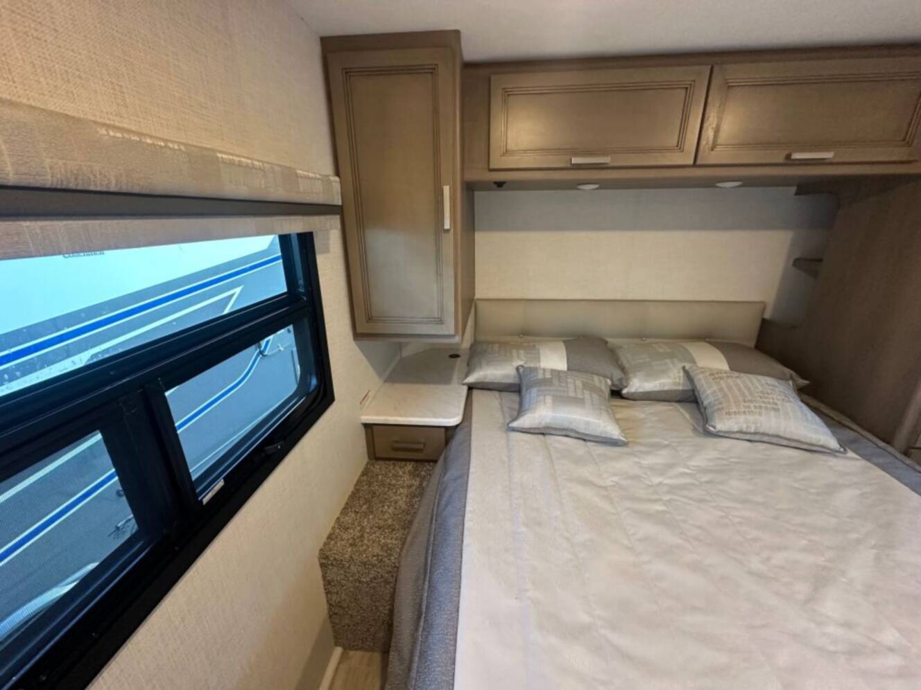 A photo of this 2026 Thor Motor Coach Axis 26.1