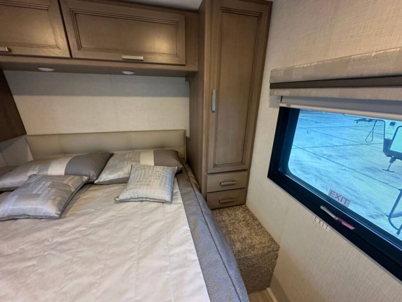 A photo of this 2026 Thor Motor Coach Axis 26.1
