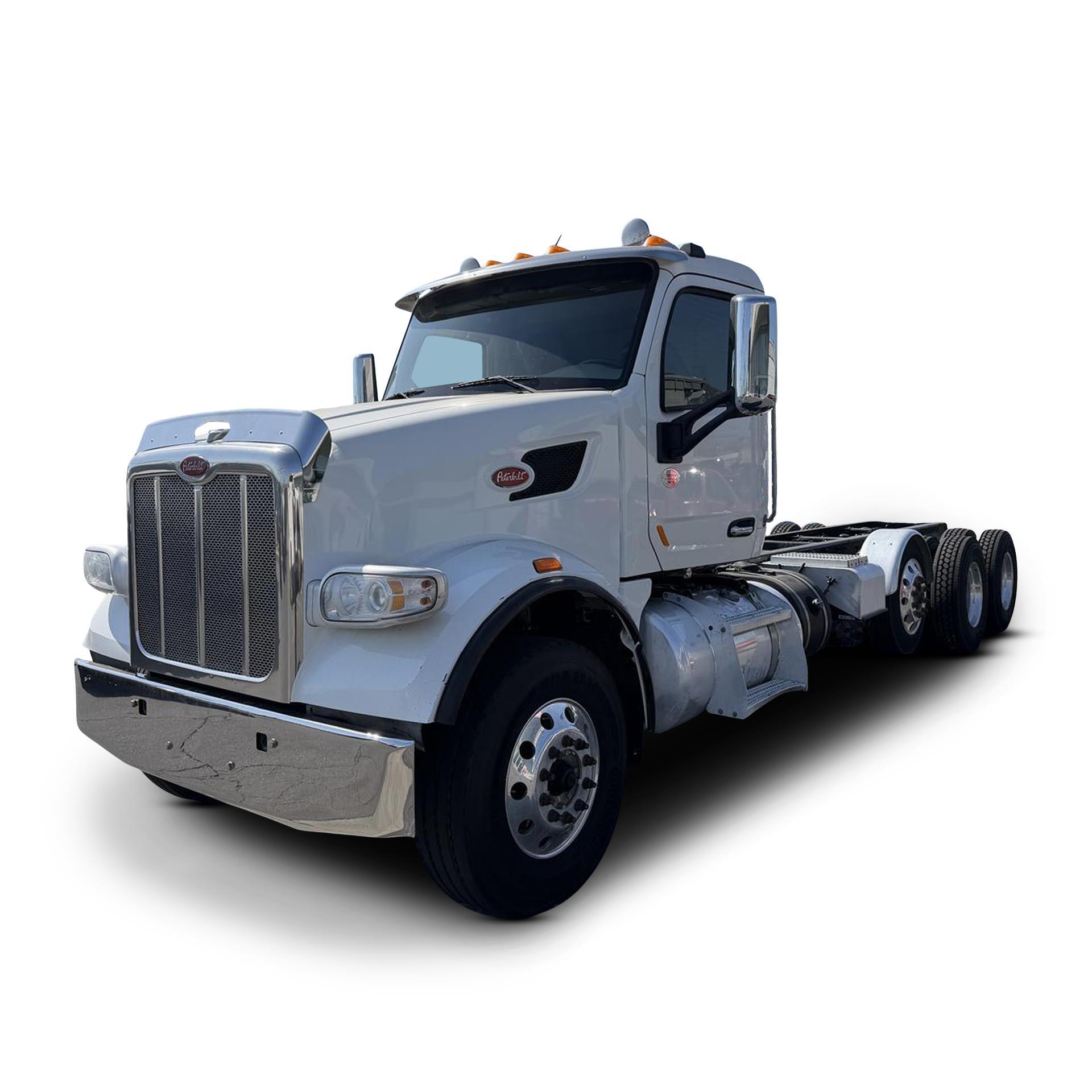 2021 PETERBILT 567 in Sylmar, CA
