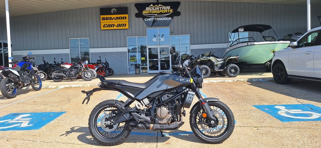2024 Husqvarna SVARTPILEN 401 401 in Chattanooga, TN