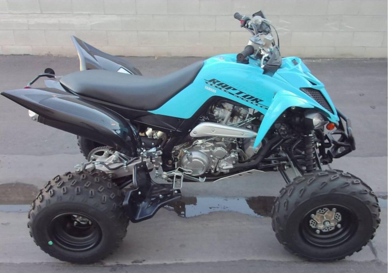 A photo of this 2024 Yamaha Raptor 700