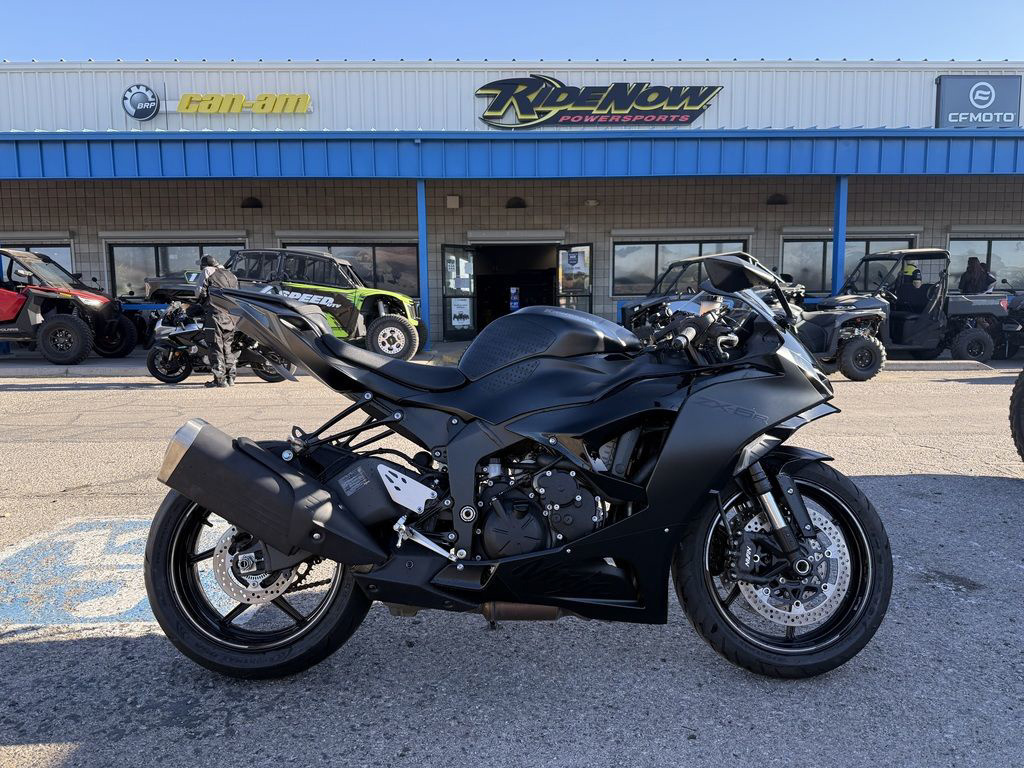 2024 Kawasaki Ninja ZX-6R Metallic Flat Spark Black/Ebony BASE in Tucson, AZ