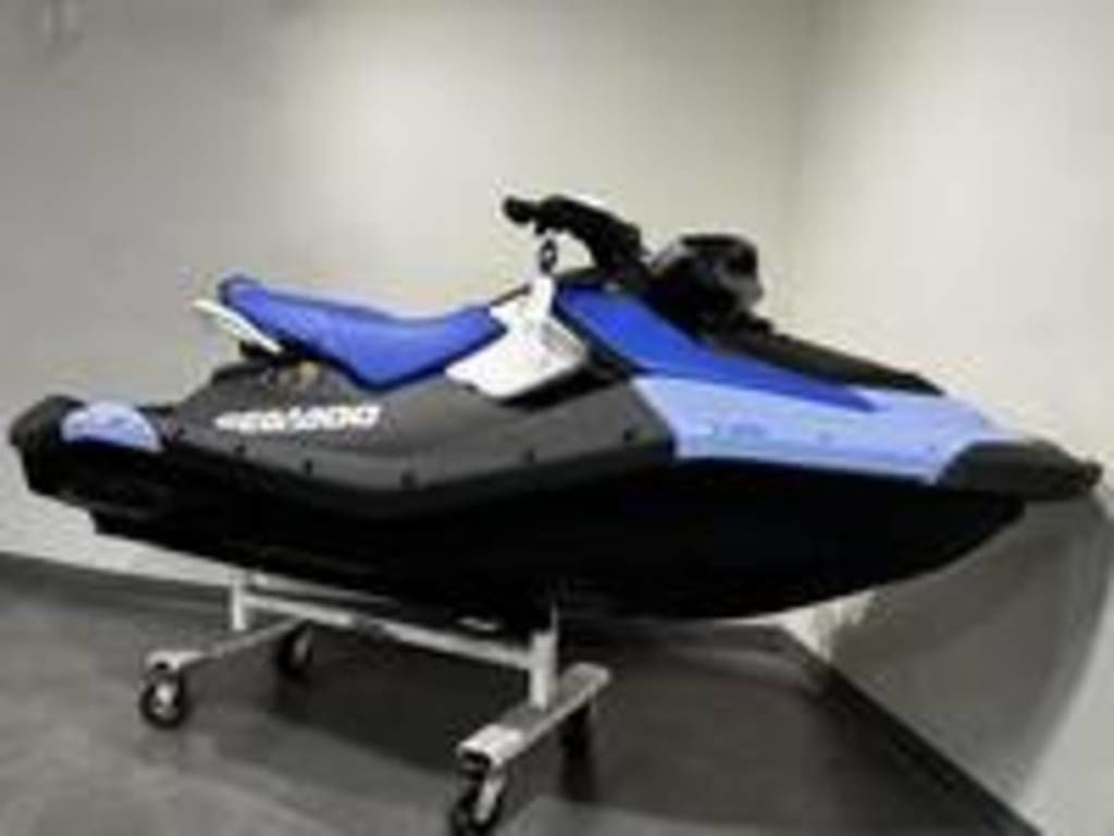 2026 Sea-Doo Spark for 3 Rotax 900 ACE - 90 CONV with IBR a 2-UP ROTAX 900 ACE CONV in hudson oaks TX