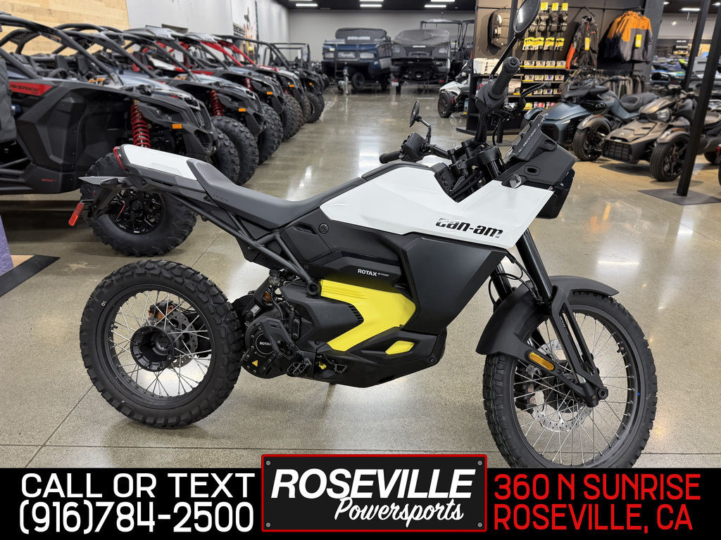 2025 Can-Am Origin White BASE in Roseville, CA