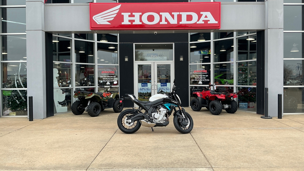 2026 CFMOTO NK 675 675 in Shawnee, OK