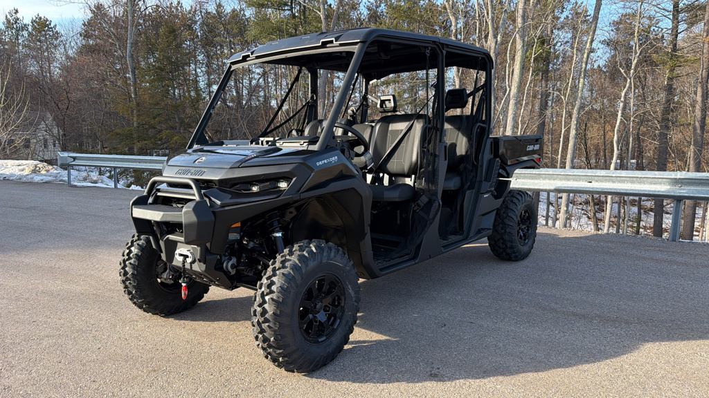 2026 Can-Am DEFENDER MAX XT HD11 in milford NH