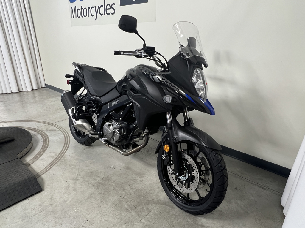 2025 Suzuki V-Strom 650 (DL650AM5) 650 in Peninsula, OH