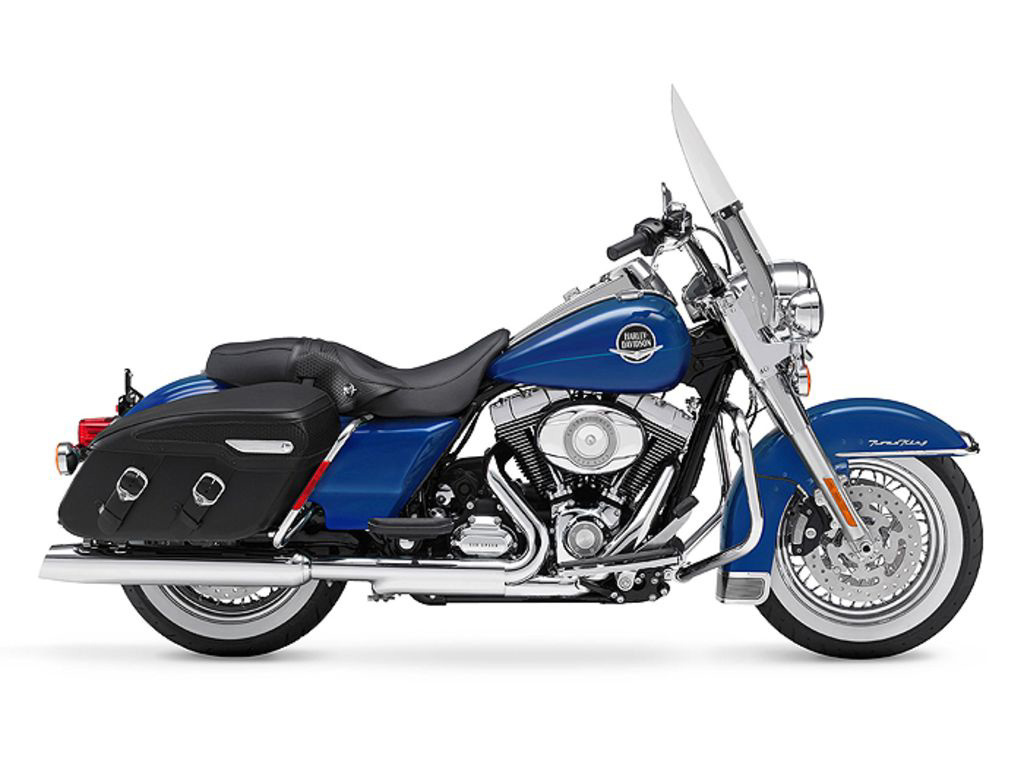 2010 Harley-Davidson FLHRC - Road King Classic CLASSIC in Alton, IL