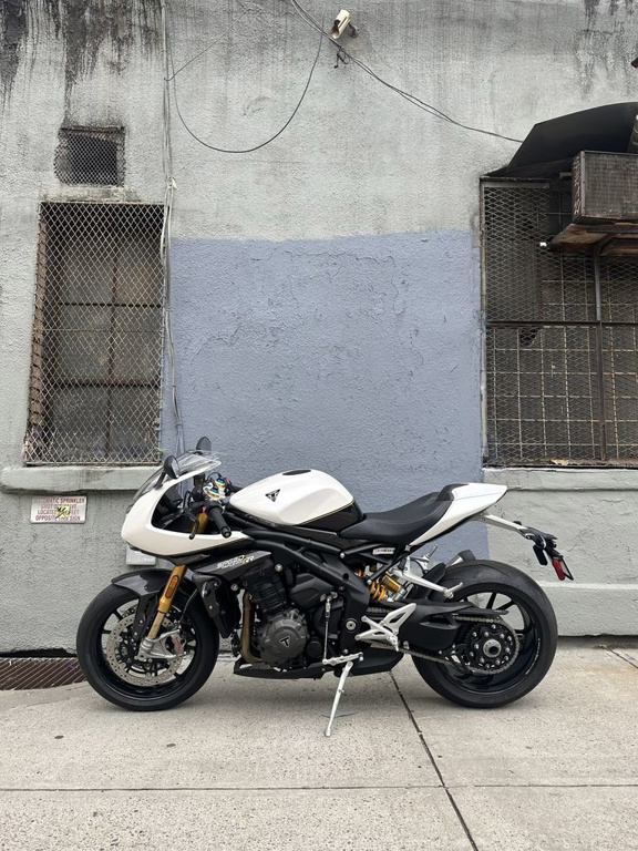 2022 Triumph Speed Triple 1200 RR Crystal White Storm Grey 1200 RR in Brooklyn, NY