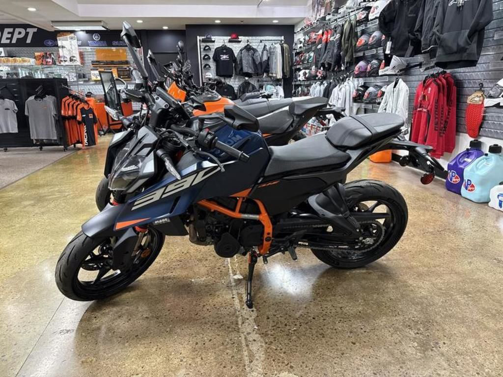 2026 KTM Duke 390 DUKE in Fairfield, OH