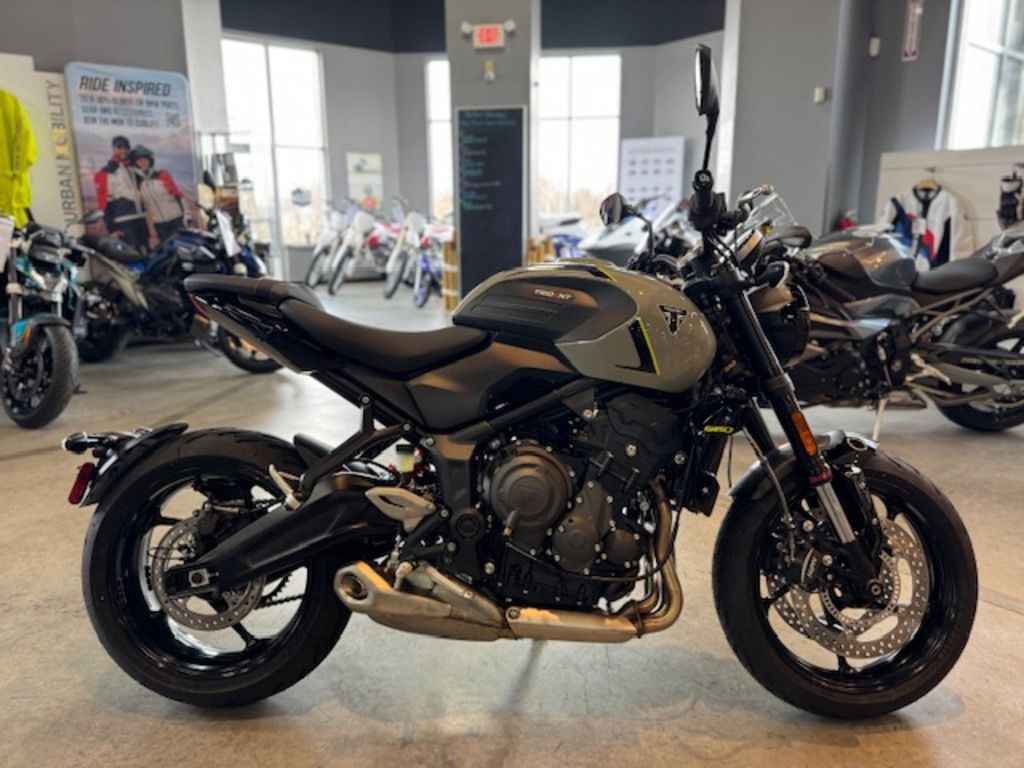 2026 Triumph Trident 660 Triple Tribute Edition Sapphire Black and C 660 TRIPLE TRIBUTE EDITION in Camp Hill, PA