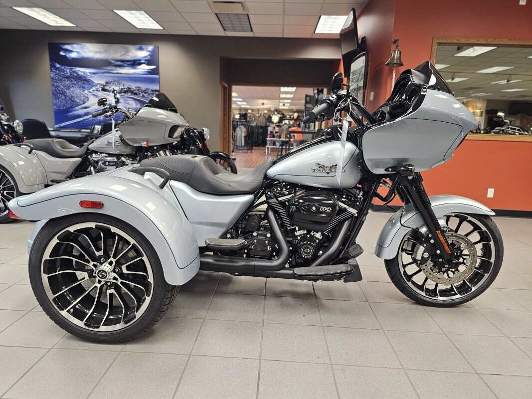 2024 Harley-Davidson Road Glide 3 3 in Sioux City, IA