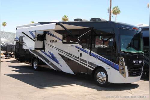 2026 Thor Motor Coach Outlaw Ford Toy Hauler 38M in mesa AZ