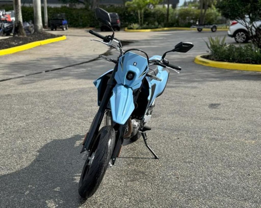 2025 Suzuki DR-Z4SM BASE in Hollywood, FL