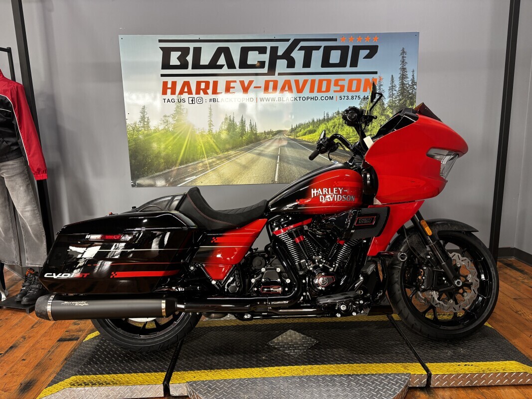 2026 Harley-Davidson CVO Road Glide ST CVO ST in Columbia, MO