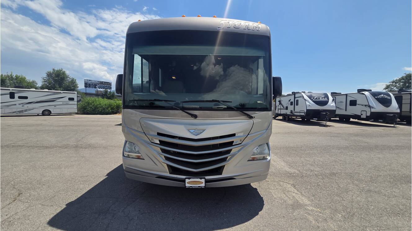 A photo of this 2014 Fleetwood Storm 28F