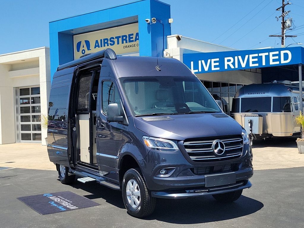 2025 Airstream Interstate 19 BASE in midway city CA