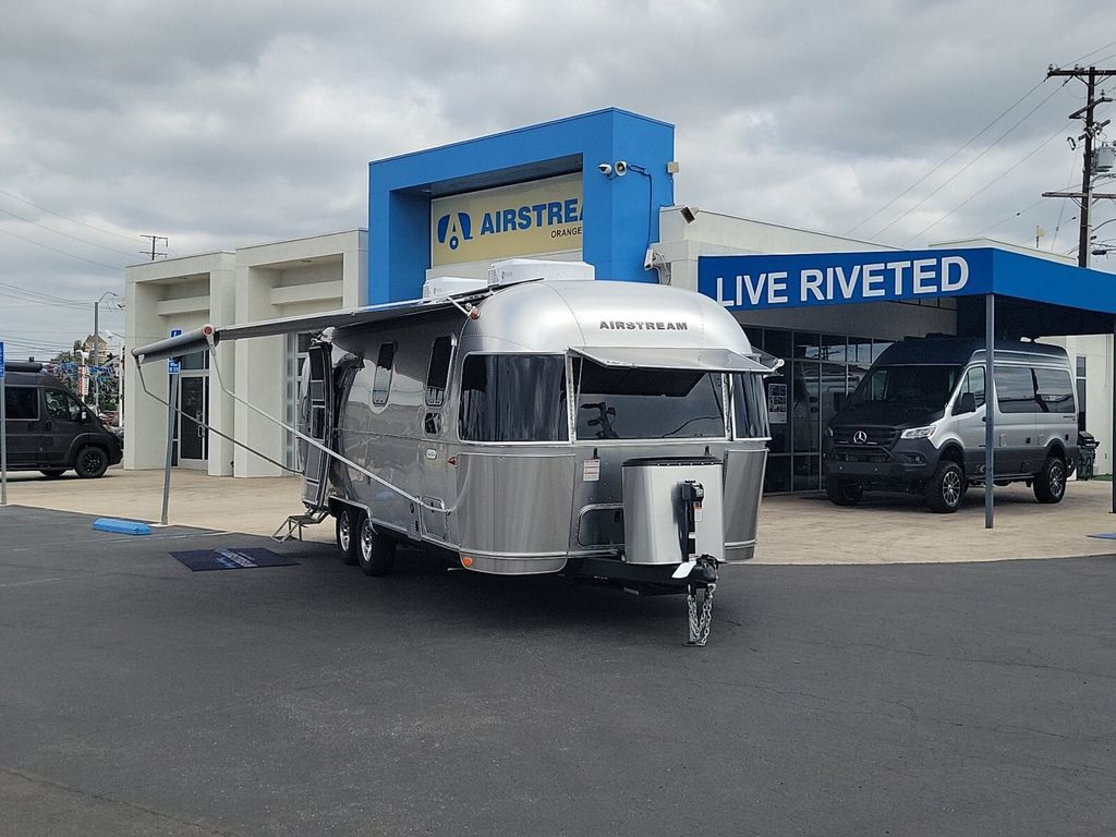 2026 Airstream Flying Cloud ® 25FB Twin in midway city CA