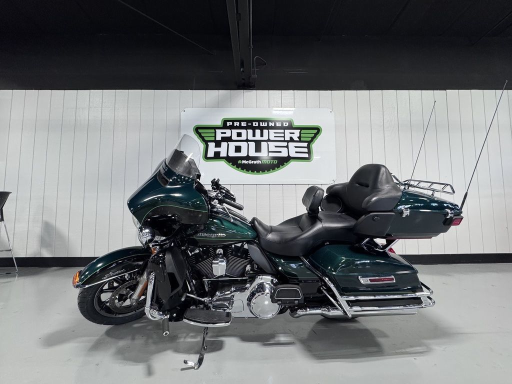 2015 Harley-Davidson® FLHTK - Ultra Limited ULTRA LIMITED in Cedar Rapids, IA