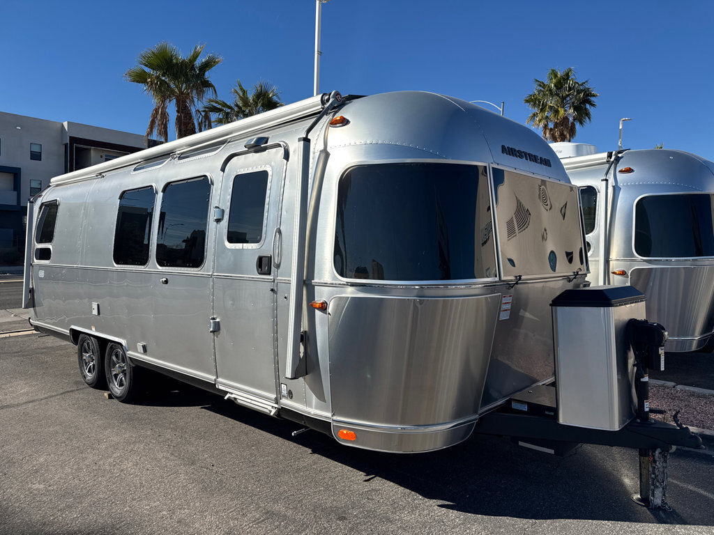 2025 Airstream Pottery Barn ® Special Edition 28RB in las vegas NV
