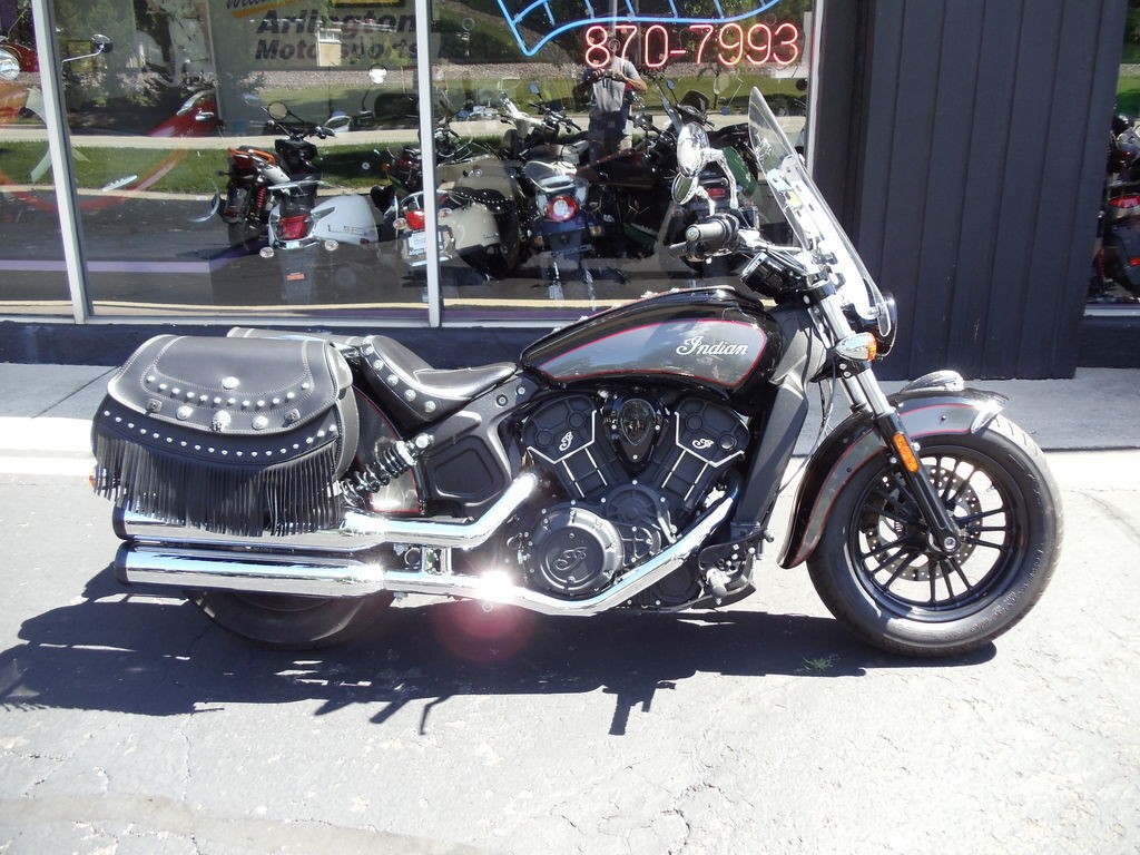2018 Indian Motorcycle® Scout® Sixty ABS Thunder Black / Titanium Metallic SIXTY in Arlington Heights, IL